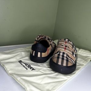 Boys Velcro strap Burberry shoes size 30
